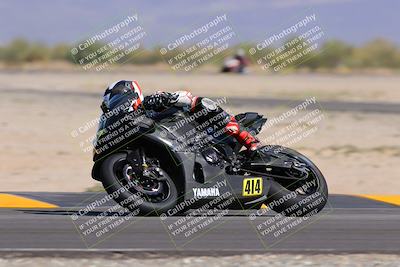 media/Oct-08-2022-SoCal Trackdays (Sat) [[1fc3beec89]]/Turn 16 (125pm)/